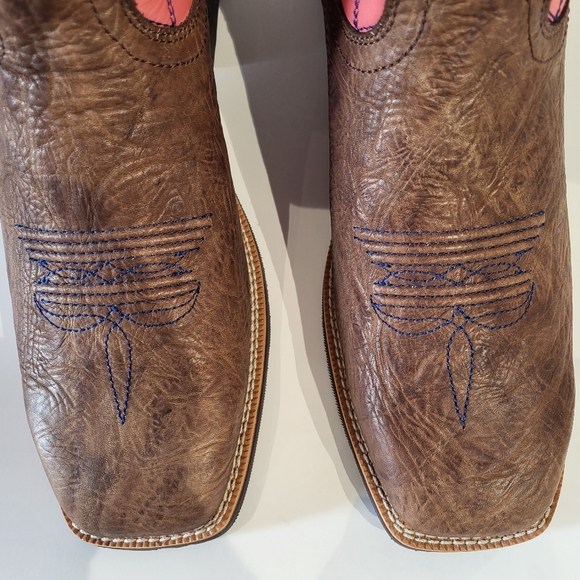 Womens Twisted x size 9.5 M leather coral boots with 11" shaft. Brand new never. - Picture 4 of 11